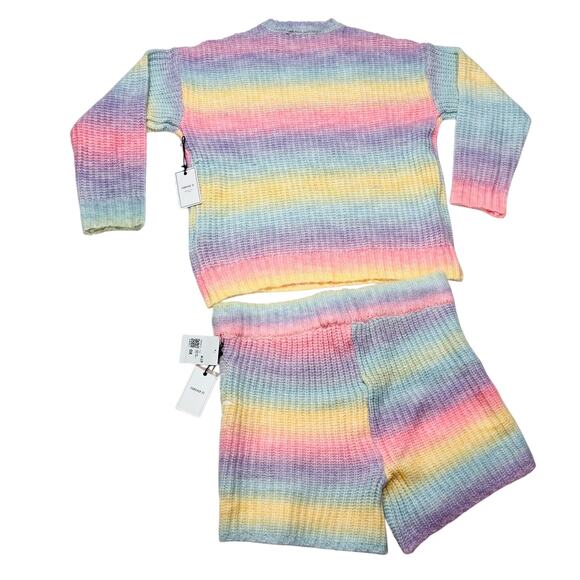 Hello Kitty x Forever 21 Knit Sweater Shorts Plus Size 0X (12/14) Multicolor New - Picture 3 of 11